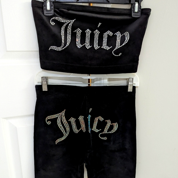 JUICY COUTURE Bling Velour Biker Shorts - Picture 6 of 6